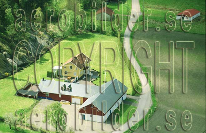 FFF 03009, #32. FFF 03009_0032 (Uppges vid kontakt med Svenska Aero-Bilder AB)